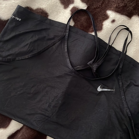 NIKE DRI FIT soft tank top - Picture 3 of 3